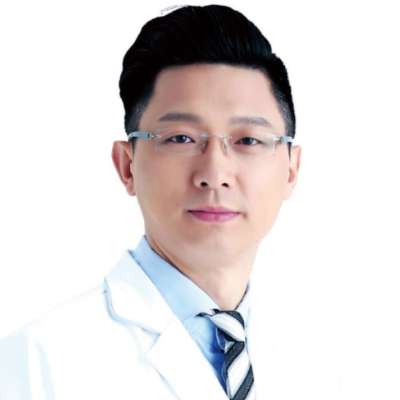 黄大勇_面部轮廓整形领军代表人物,圣嘉荣改脸型专家