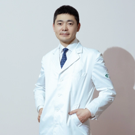 佀同帅_眼整形领军代表人物,华美眼整形专家